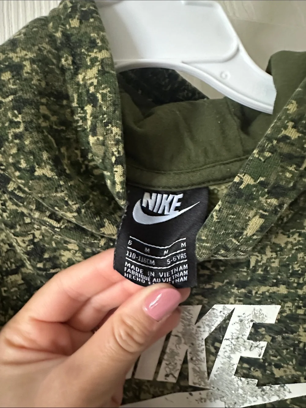Nike Green Digital Camo Pullover Hoodie size 6